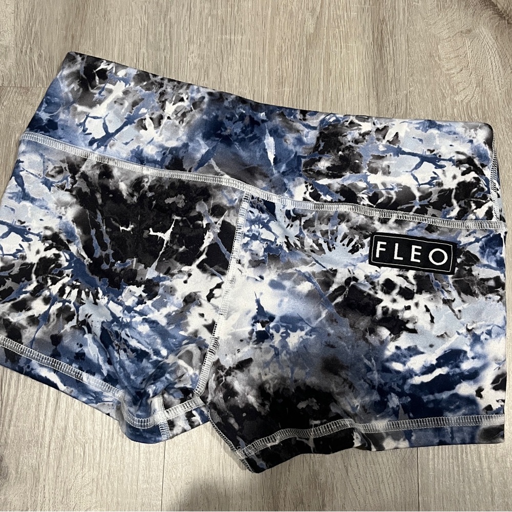 Fleo Monochrome Tie-Dye Shorts